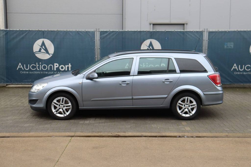 Station wagon Opel ASTRA Diesel 119 hp 2007