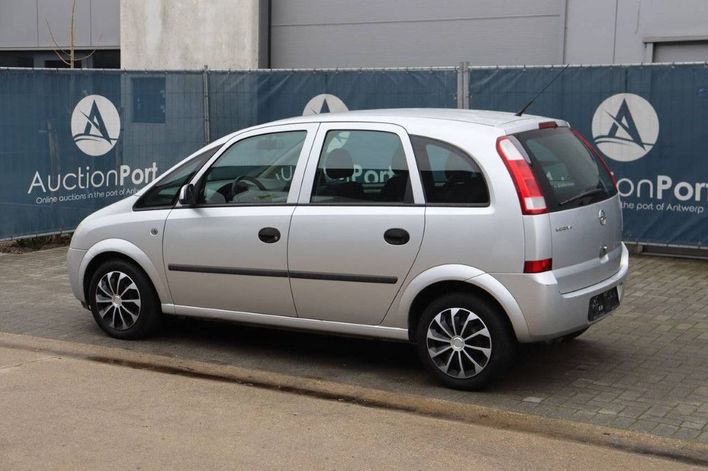 Passenger car Opel Meriva Petrol 89 hp 2005