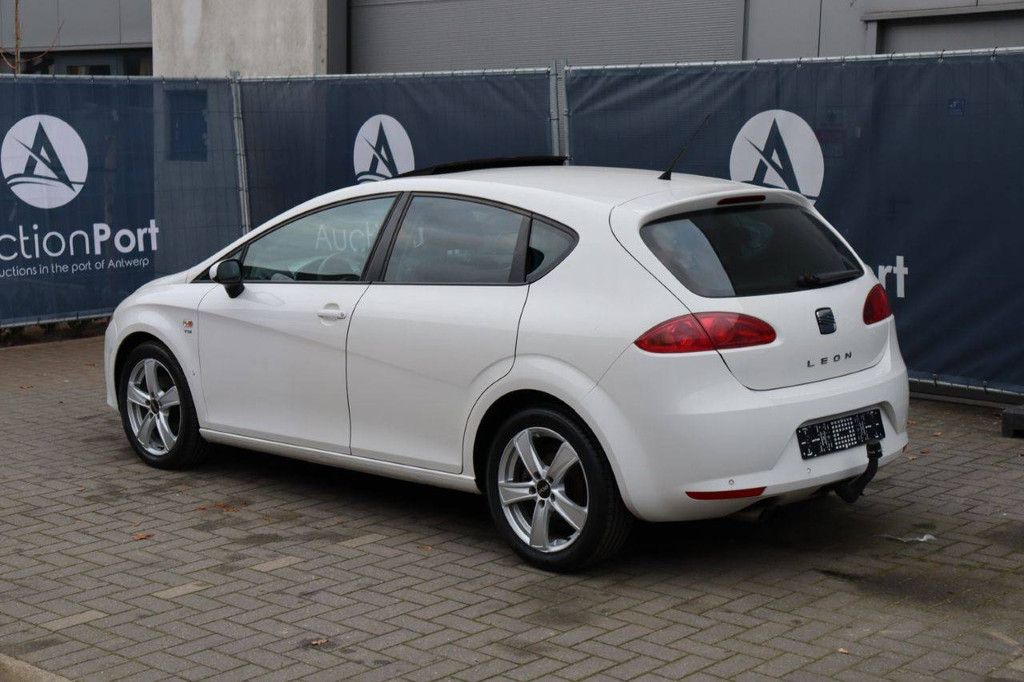 Pkw SEAT Leon Benzin 2009 (Marge)