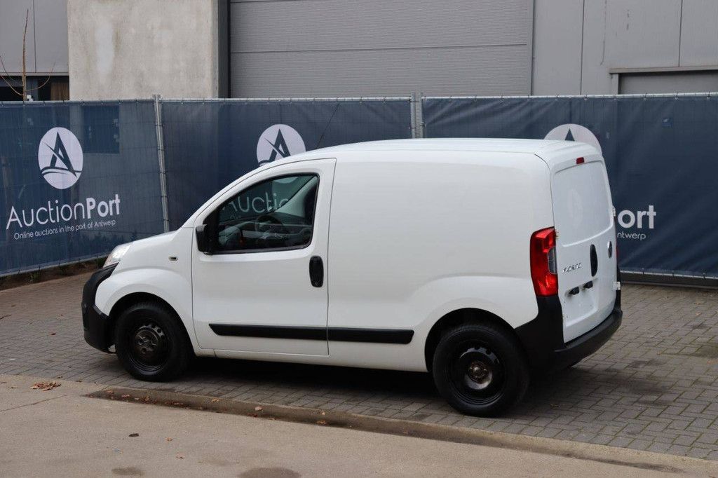 Fiat Fiorino LPG Van 2017 (Marge)