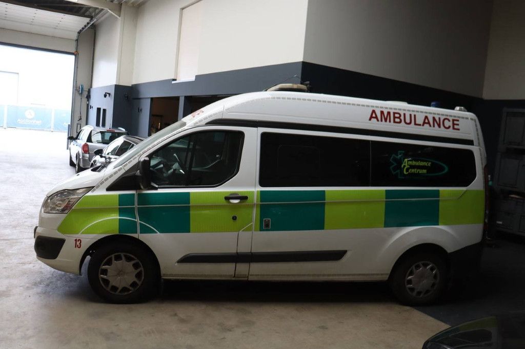 Krankenwagen Ford Transit Diesel 125 PS 2016