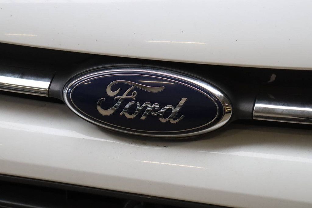 Krankenwagen Ford Transit Diesel 125 PS 2016