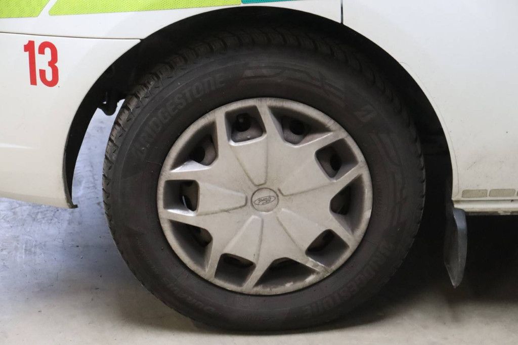 Krankenwagen Ford Transit Diesel 125 PS 2016