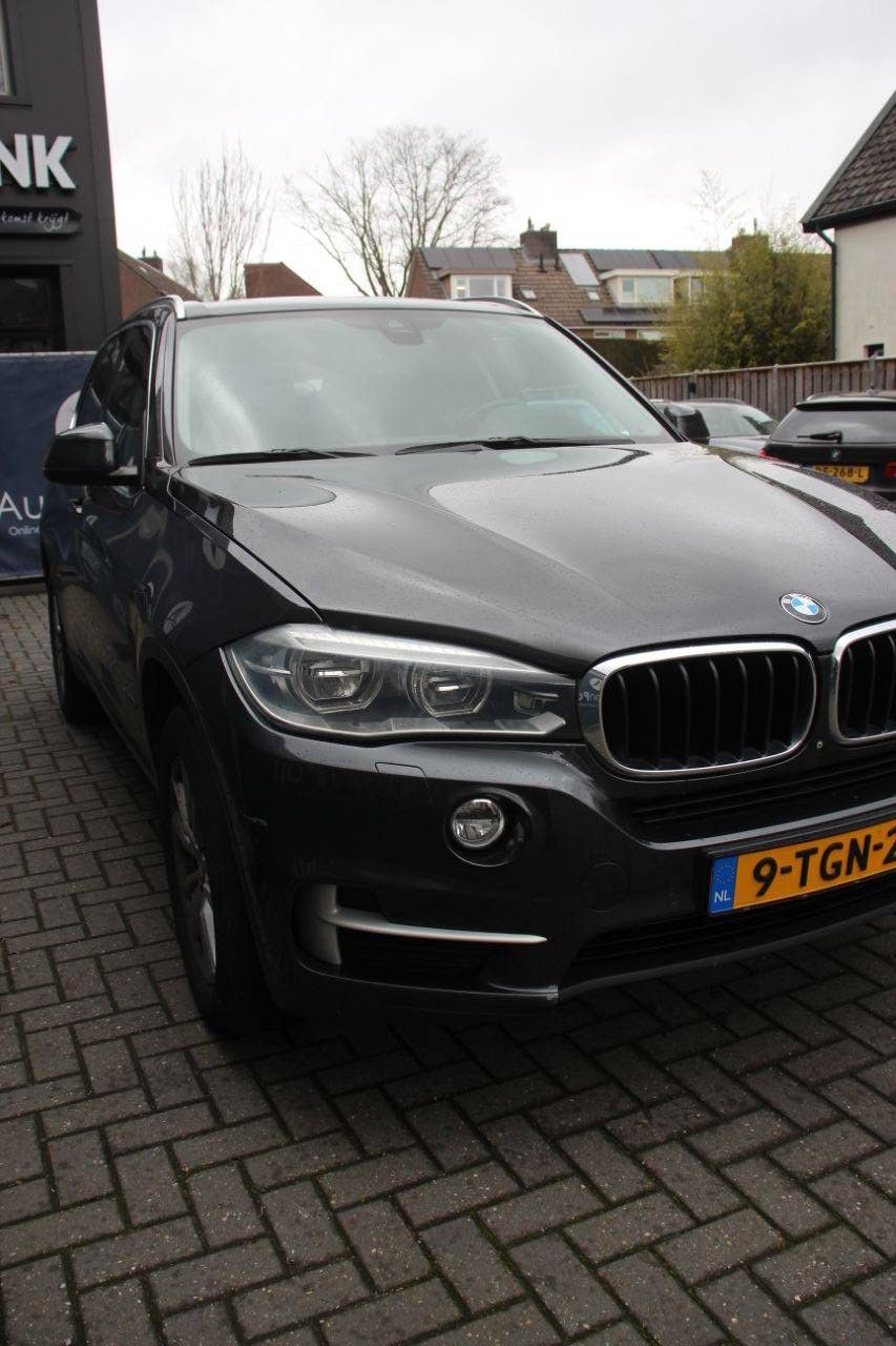 SUV BMW X5 XDRIVE35I Benzin 306 PS 2014