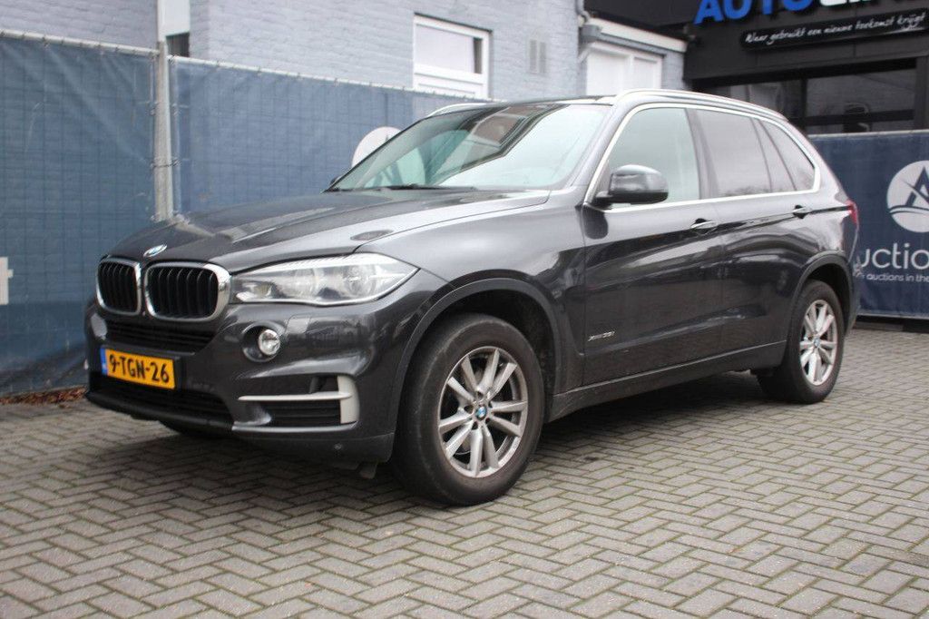 SUV BMW X5 XDRIVE35I Benzin 306 PS 2014