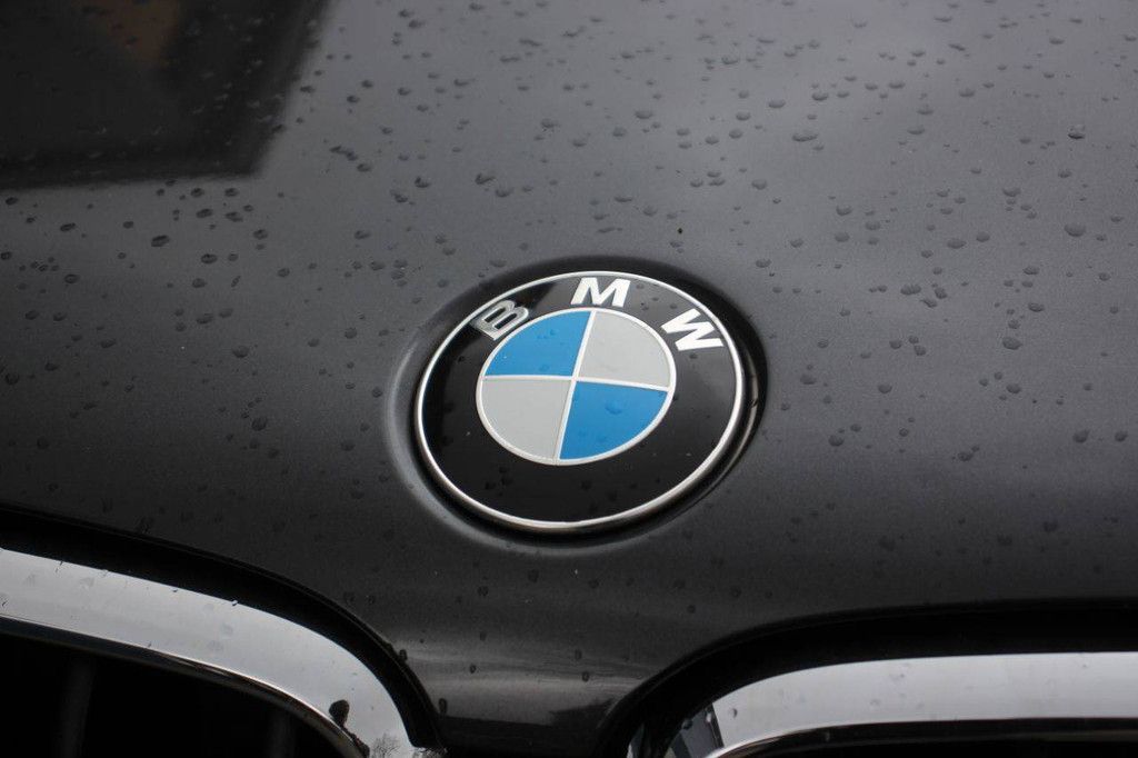 SUV BMW X5 XDRIVE35I Benzin 306 PS 2014