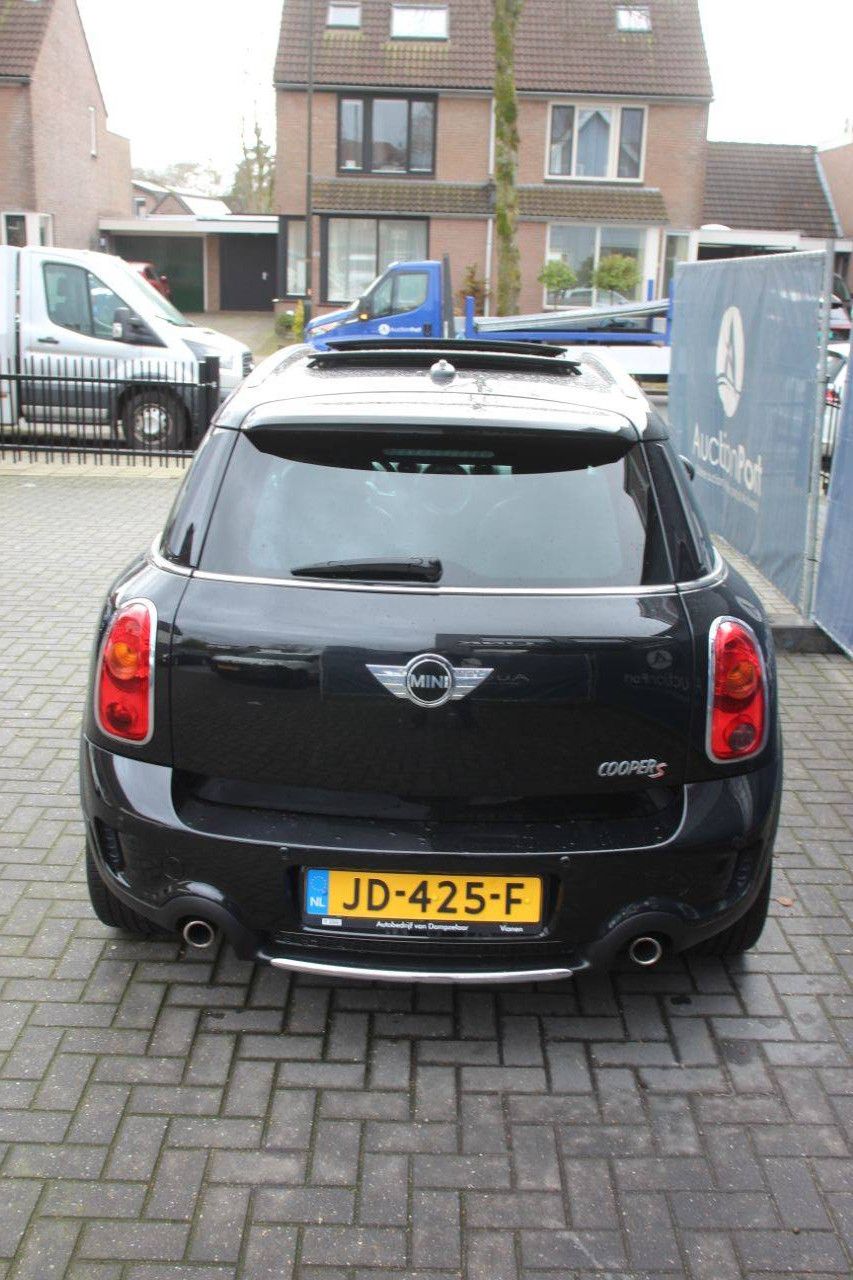 SUV MINI COOPER S COUNTRYMAN Petrol 184hp 2011