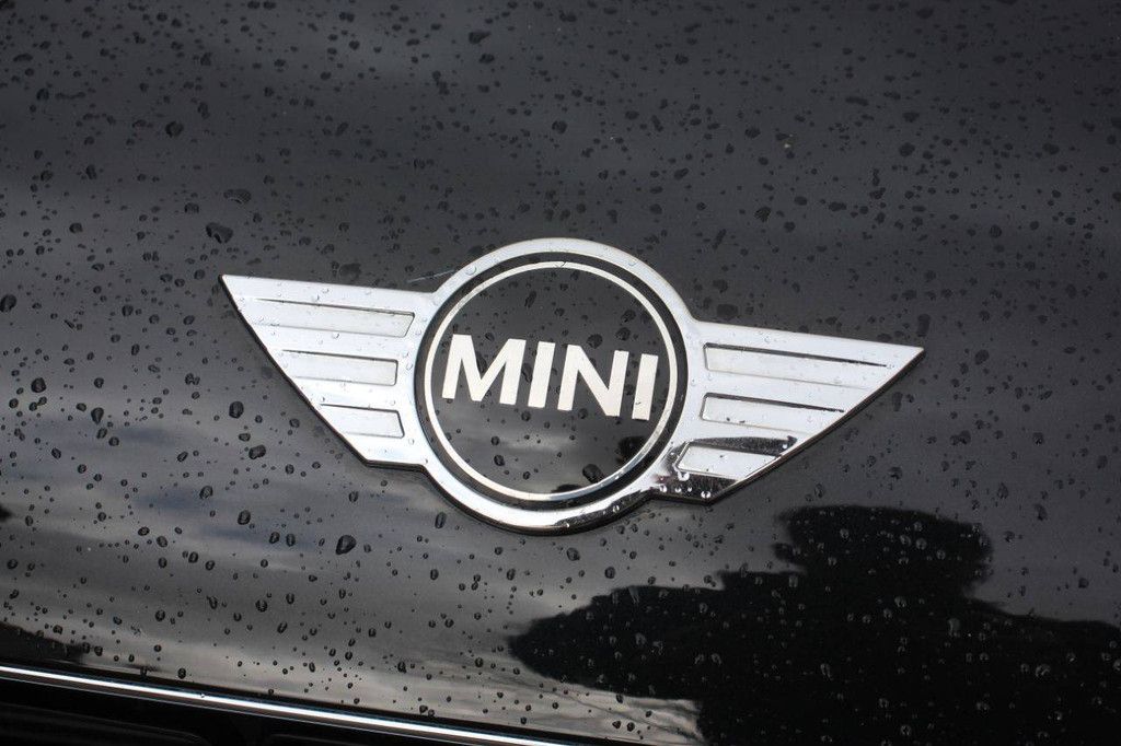 SUV MINI COOPER S COUNTRYMAN Petrol 184hp 2011