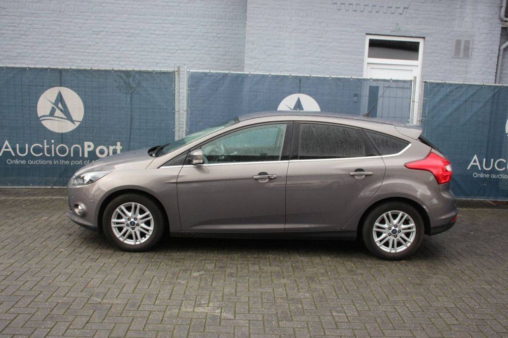 Ford Focus Kombi, Benzin, 101 PS, Baujahr 2014