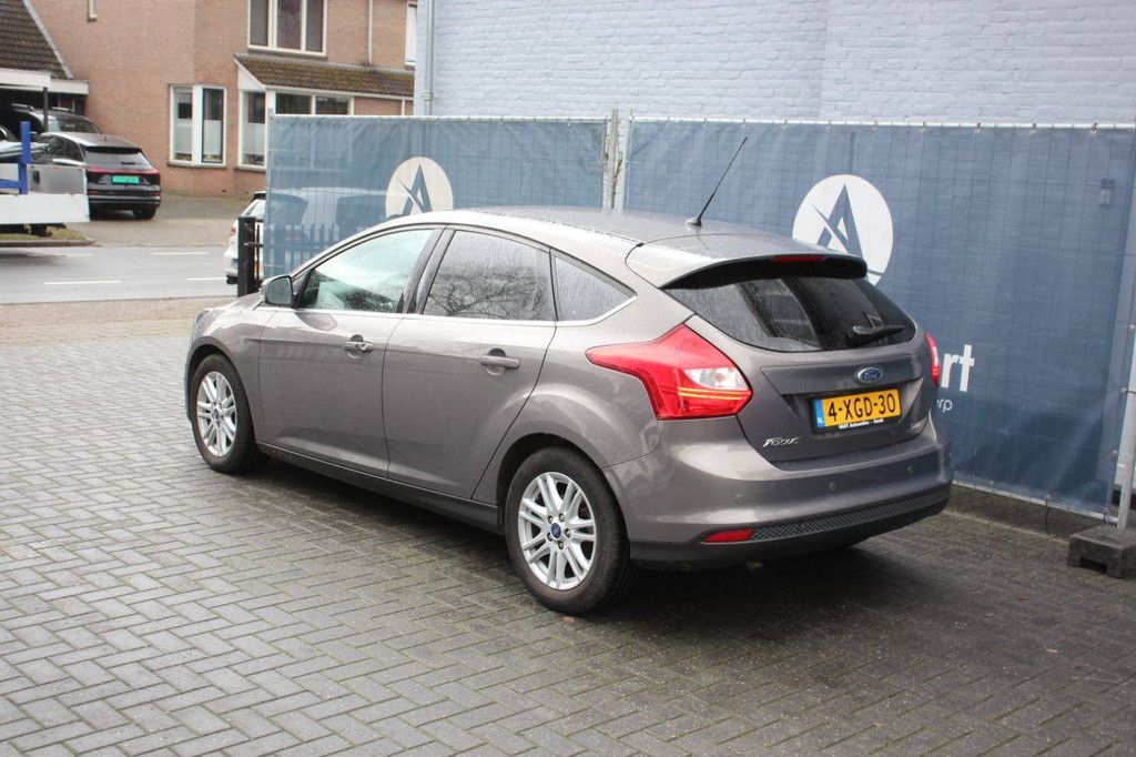 Ford Focus Kombi, Benzin, 101 PS, Baujahr 2014