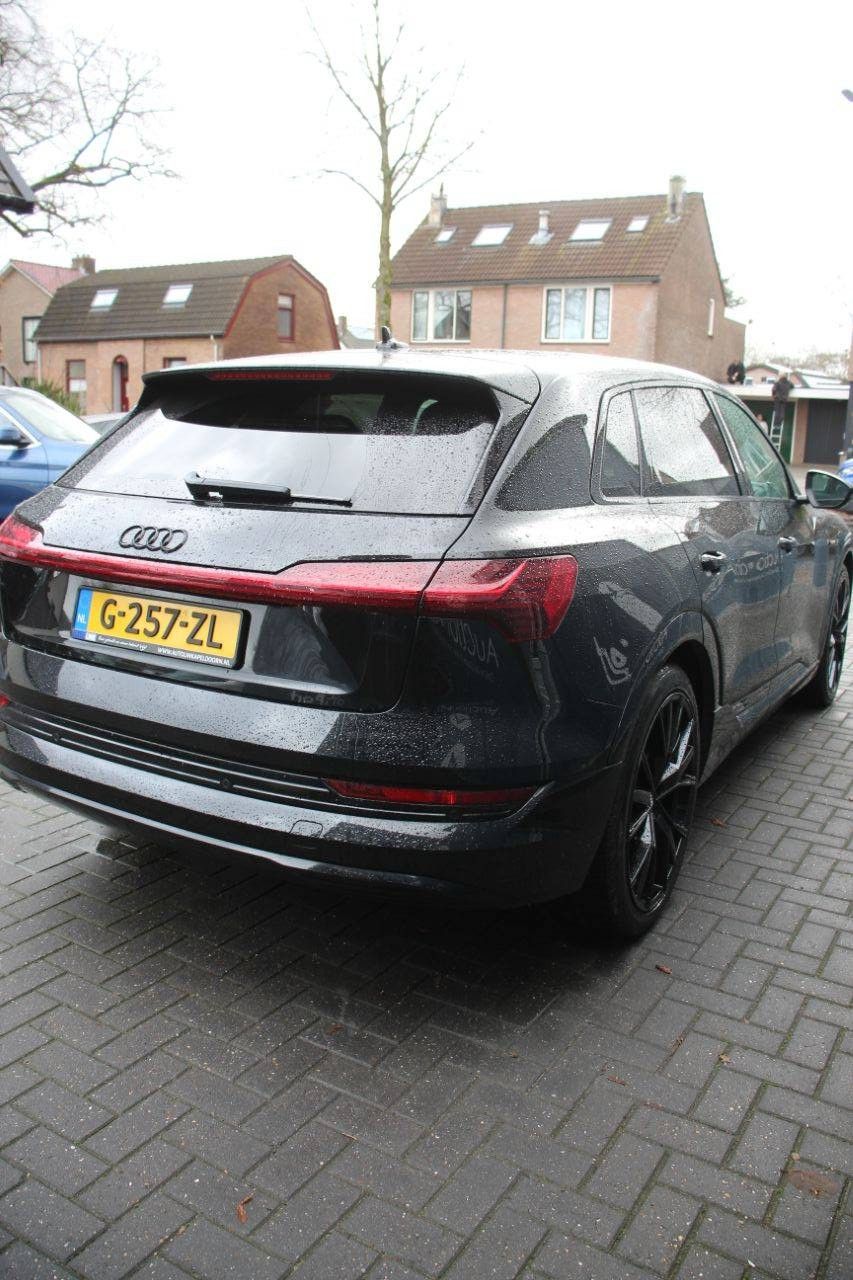 SUV Audi E-TRON advanced exterior Electric 361 hp 2019