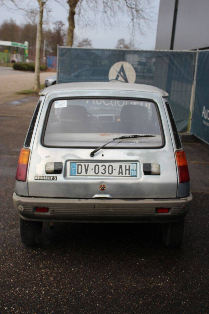 Passenger car Renault 5 Petrol
