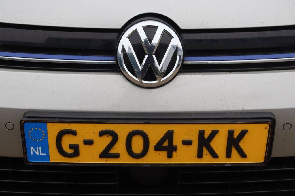 Pkw Volkswagen e-Golf Elektro 136 PS 2017