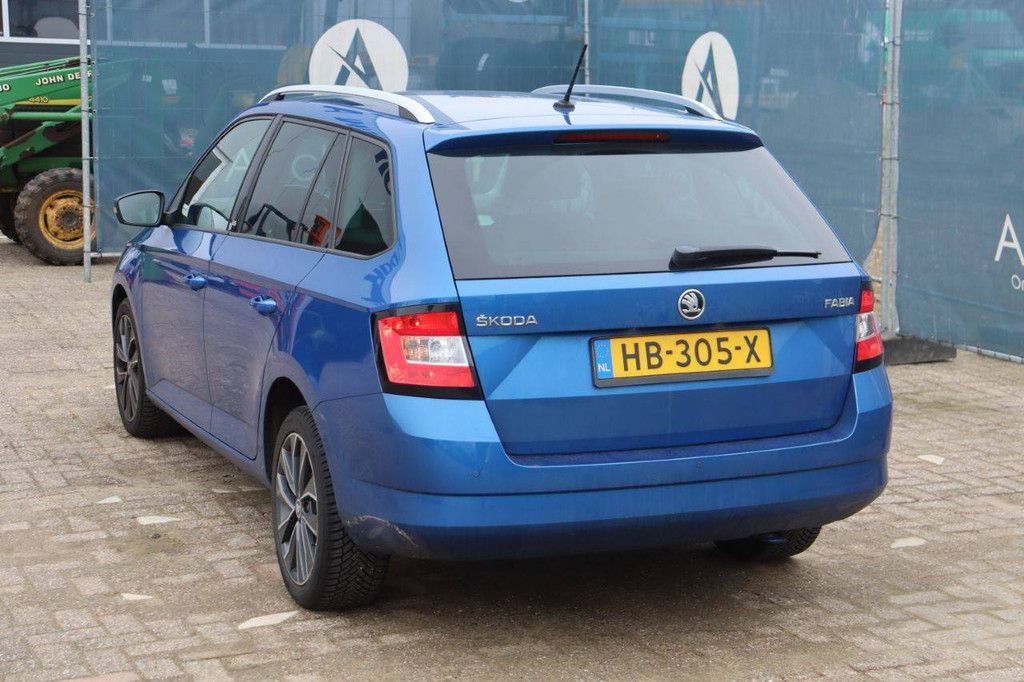 Passenger car Skoda Fabia Petrol 90 hp 2015 (Margin)