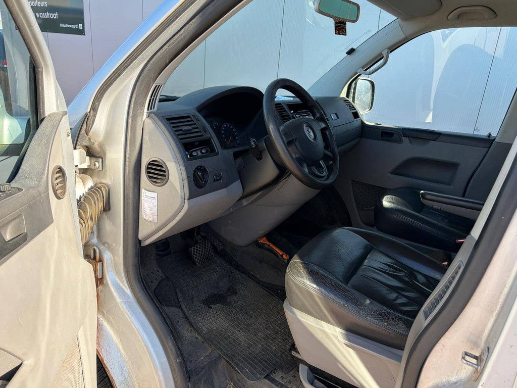 Volkswagen Transporter 2.5 TDI Trendline Diesel 131hp 2008 Van