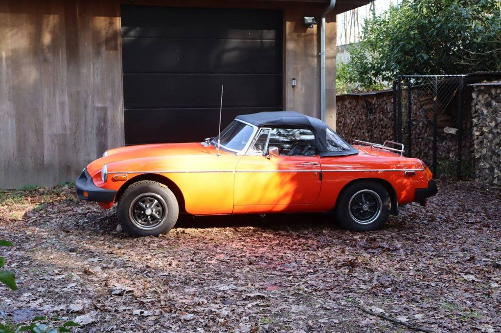 Pkw MG MGB Benzin 95 PS 1977
