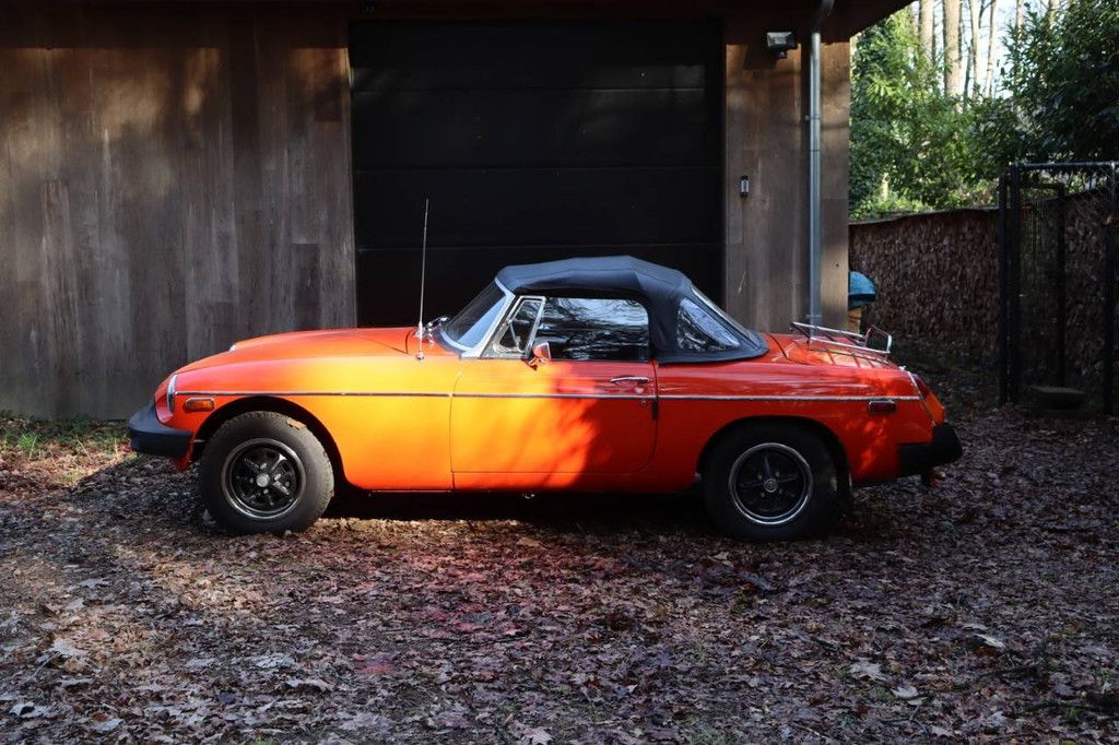 Pkw MG MGB Benzin 95 PS 1977