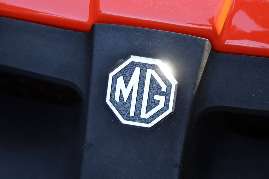 Pkw MG MGB Benzin 95 PS 1977