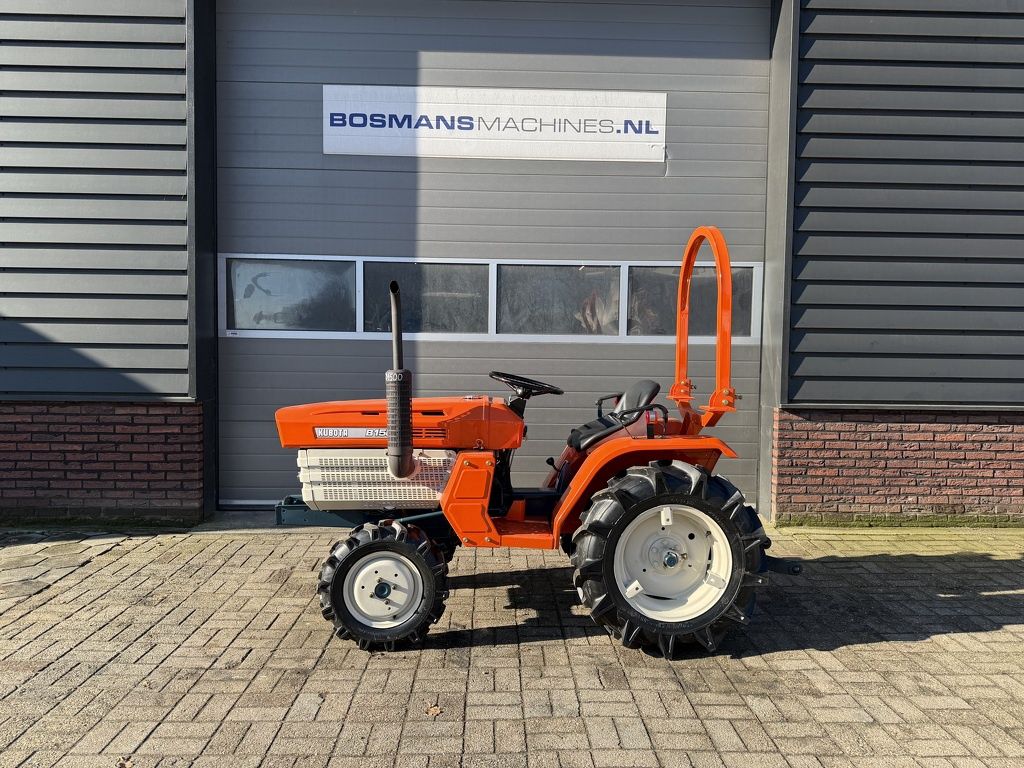 Kubota B1500 4WD minitractor met rolbeugel NIEUWSTAAT