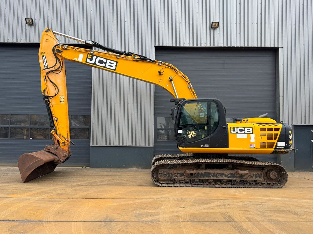 JCB JS220 LC Semi Long Reach - 10 meter