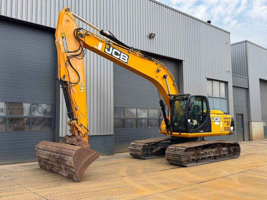 JCB JS220 LC Semi Long Reach - 10 meter