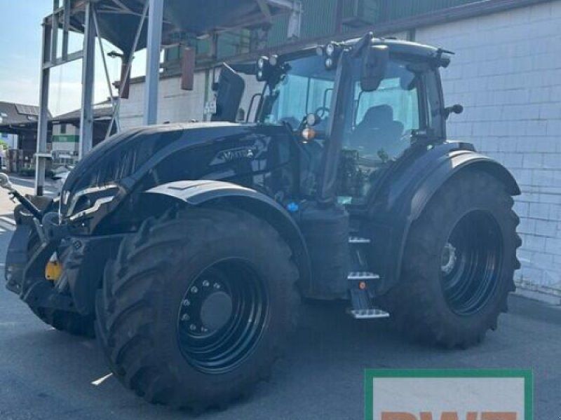 Valtra T215D