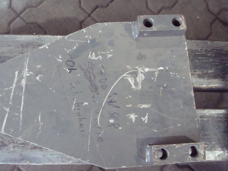 Kreuter Adapterrahmen Fendt 700 Vario S4 / SCR