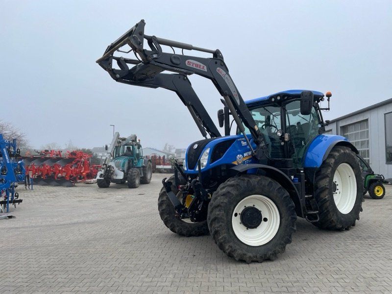 New Holland T7 210