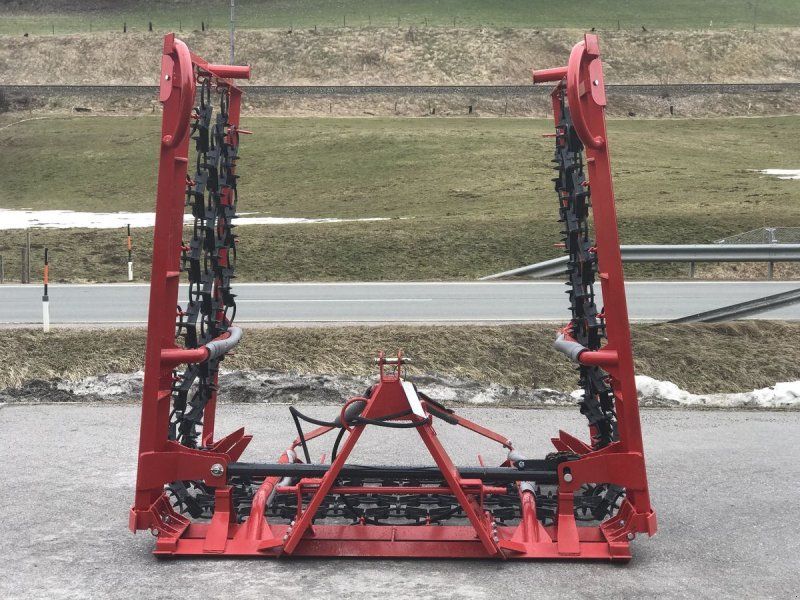 Stekro Wiesenegge 6m, 4-Reihig hydraulisch