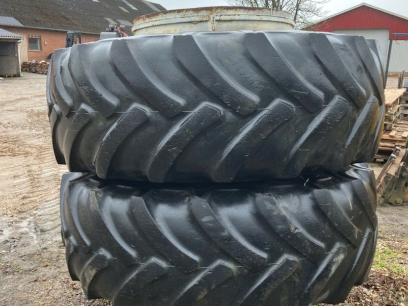 650/85R38