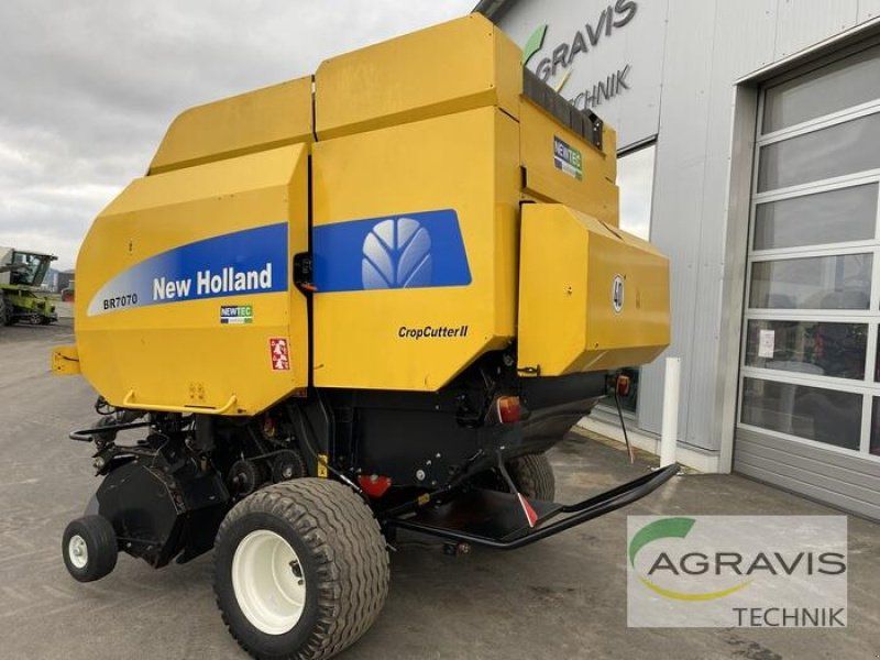 New Holland BR 7070 EC