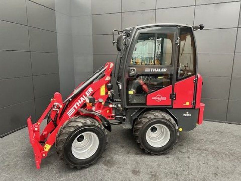 Thaler Hoflader 2230S mit Kabine 25PS 1.500kg Hubkraft