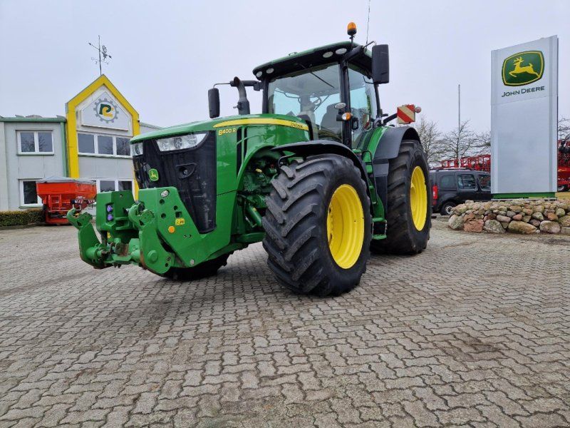 John Deere 8400R