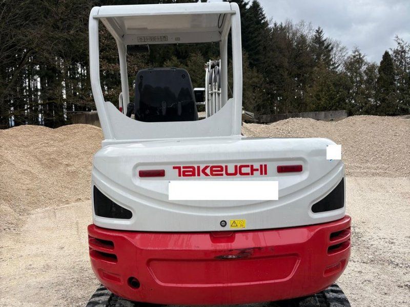 Takeuchi TB240