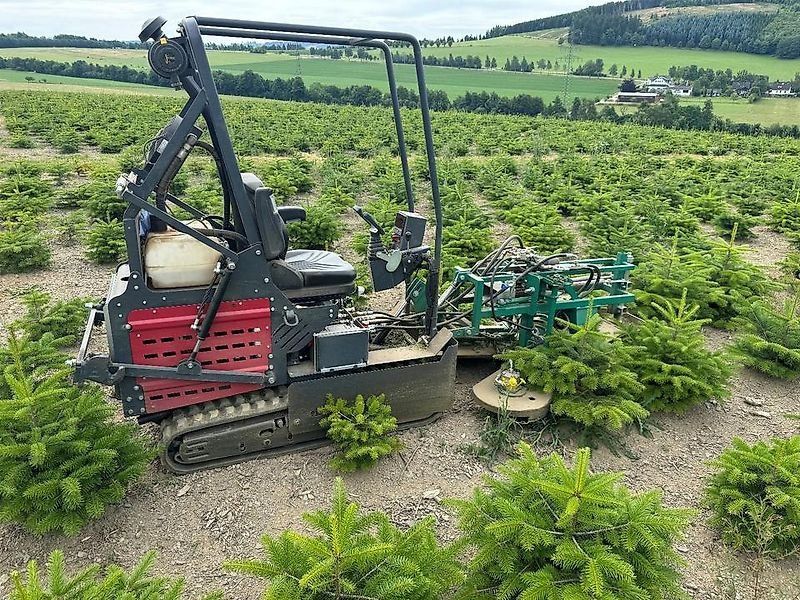 Niko Raupe Mähraupe Geräteträger Mulchraupe Weihnachtsbaumraupe