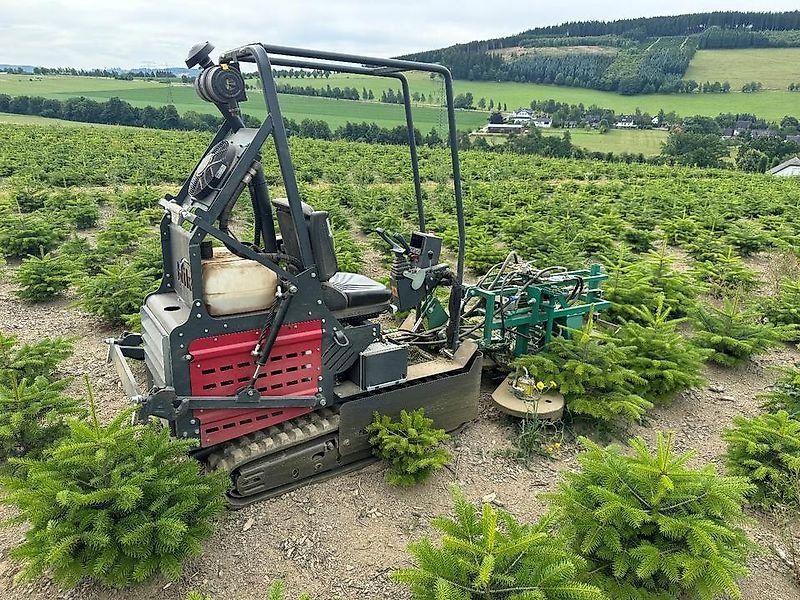 Niko Raupe Mähraupe Geräteträger Mulchraupe Weihnachtsbaumraupe