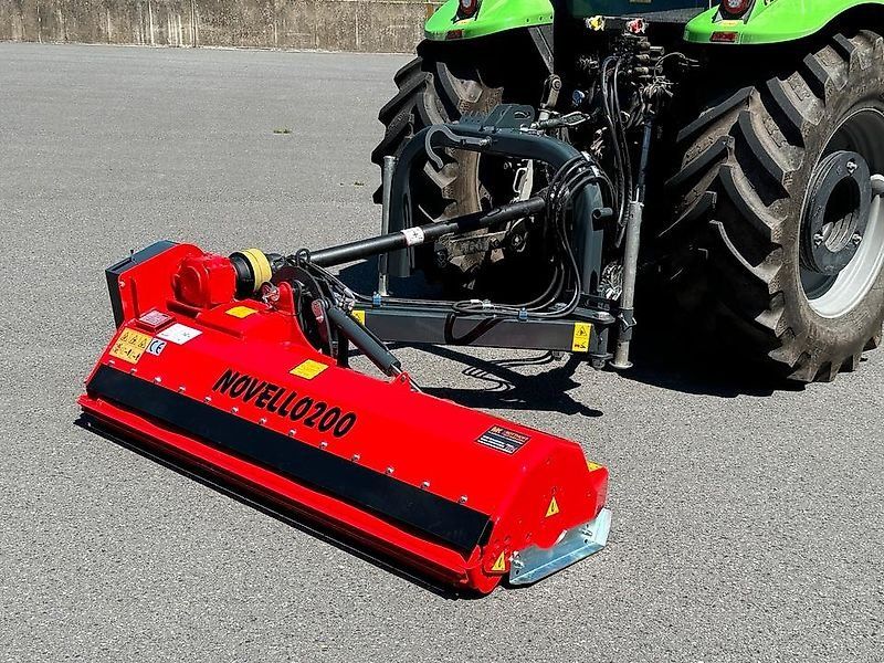 Omarv Seiten Böschungs  Novello 200