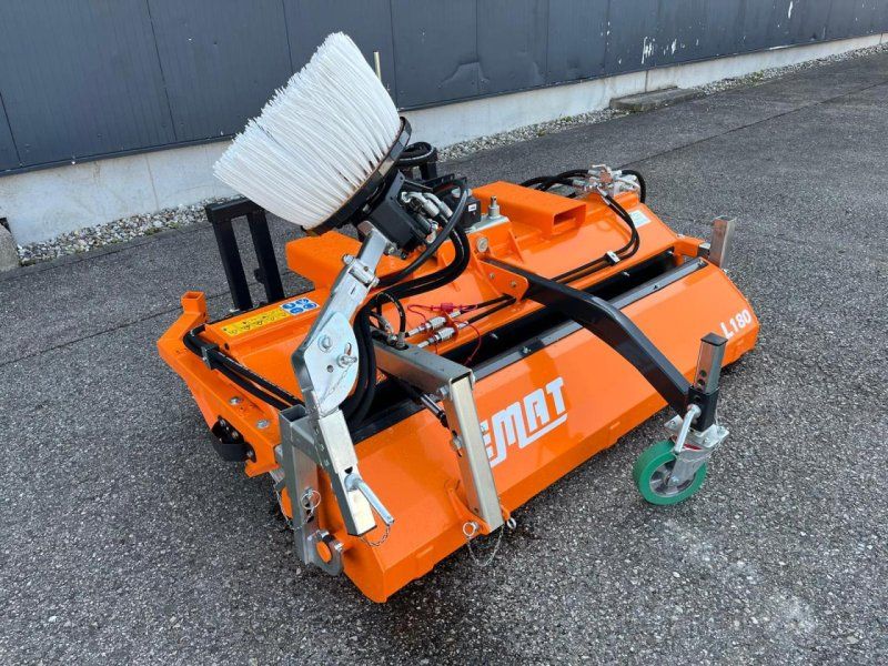 EMAT Eco Clean 1,80m mit Seitenkehrbesen