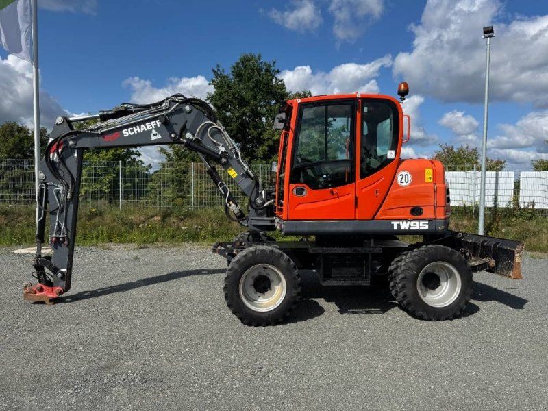 Yanmar / Schaeff TW95