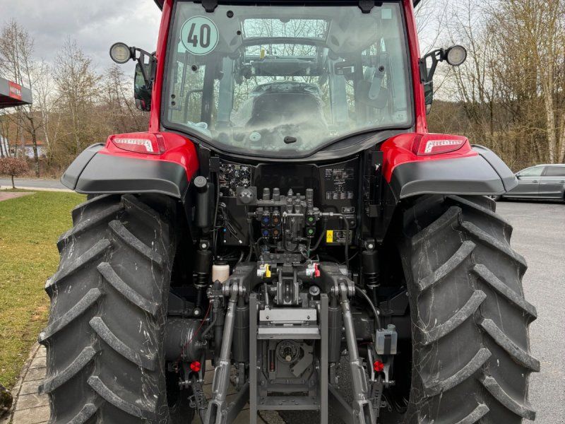Valtra A105 H4