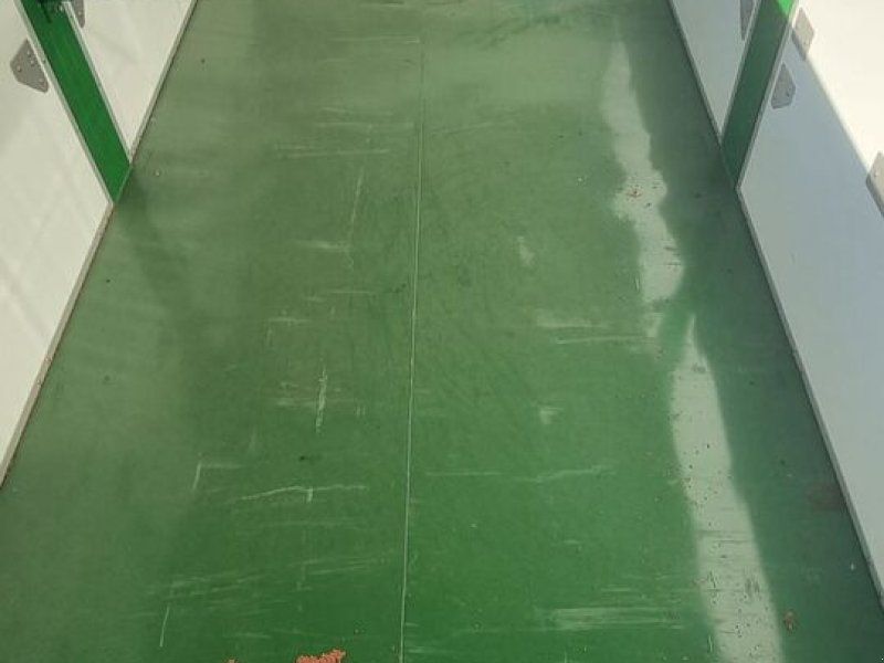 Kröger 2 Achs 3 Seitenkipper mit Portalwänden