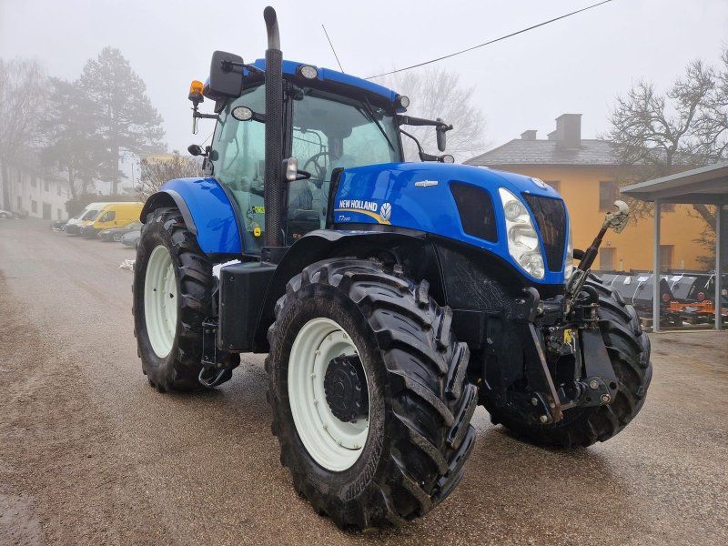 New Holland T7.220