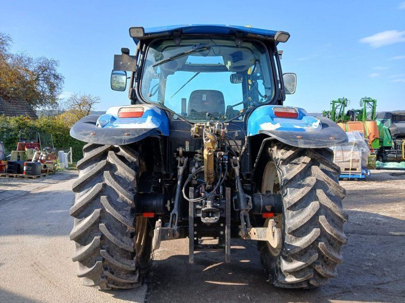 New Holland T6020 Delta
