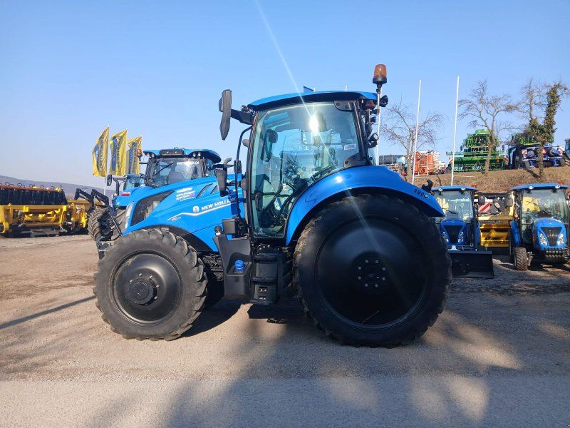 New Holland T5.110 Auto Command (Stage V)
