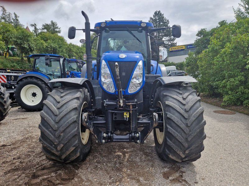 New Holland T7.235