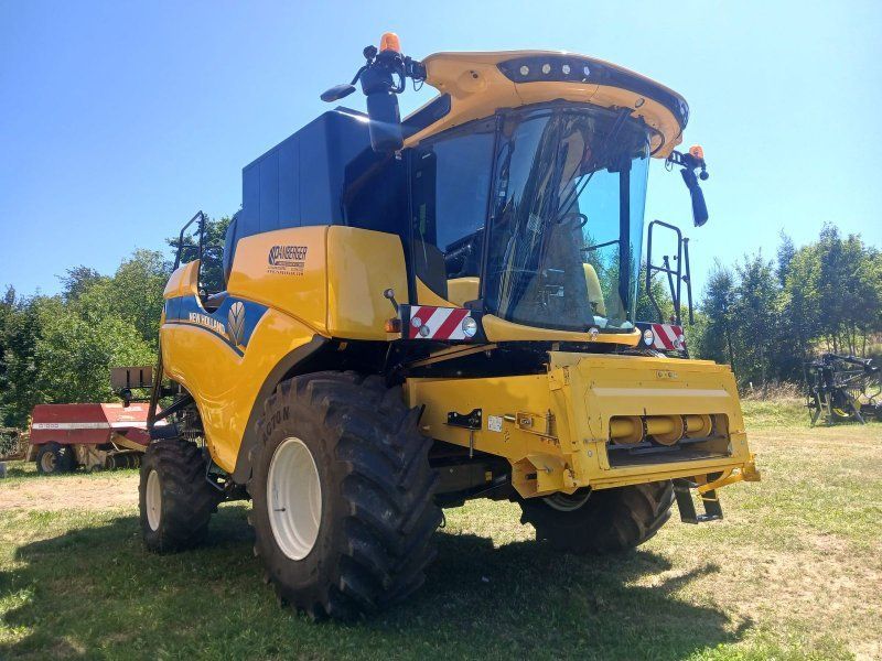New Holland CX 6.80 (Stage V)
