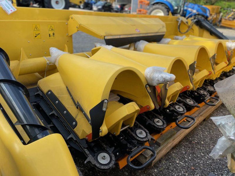 New Holland Maispflücker 980 CR 6R 70