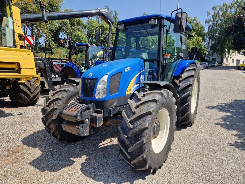 New Holland TL 100