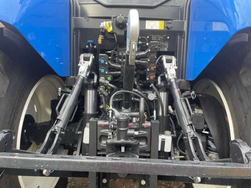 New Holland T6.145 Dynamic Command SideWinder II (Stage V)