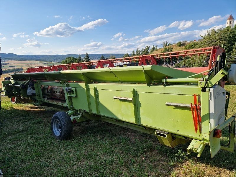 Claas V900